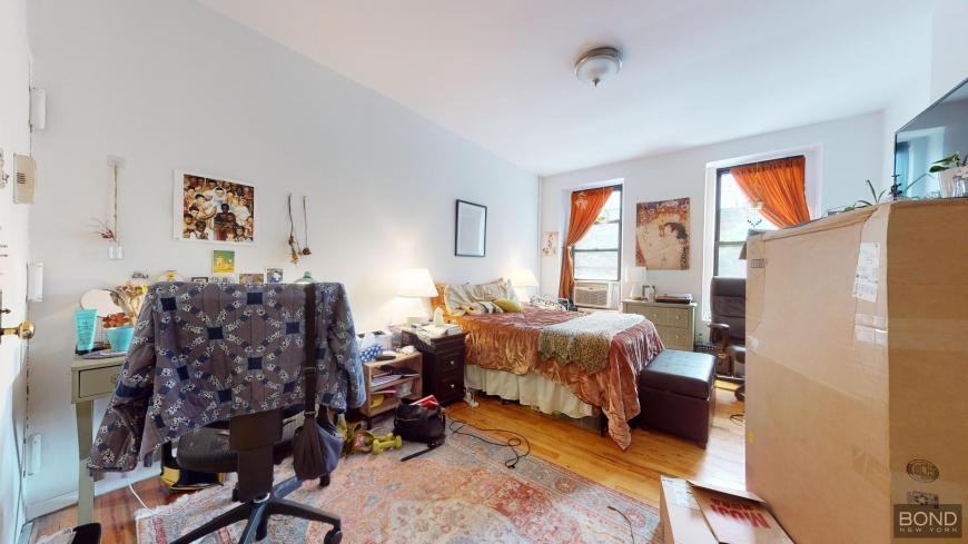 1662 1st Ave - Photo 4 of 8