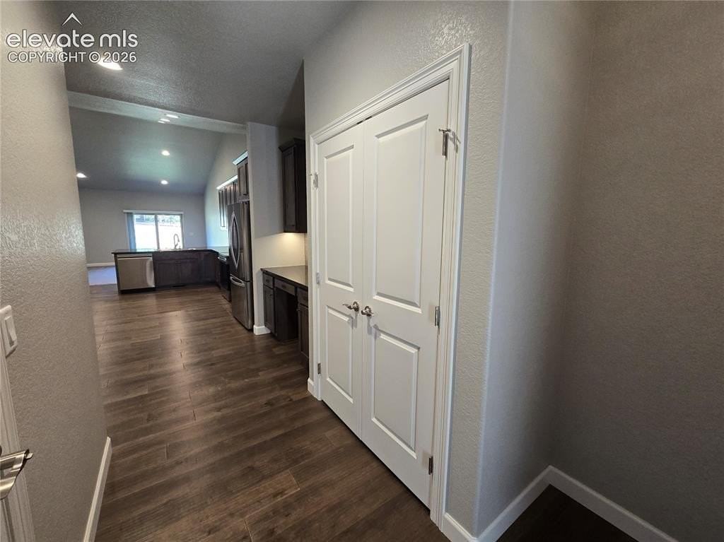 538 Brecken Ct - Photo 2 of 33