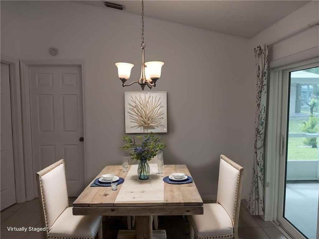 757 Brookedge Ter - Photo 4 of 33