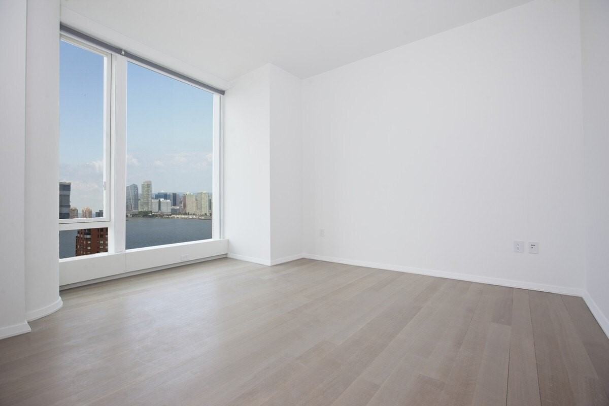 50 West St #28C - Photo 6 of 11