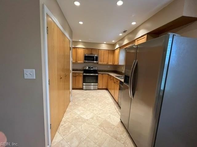 5112 Edon Hall Ln - Photo 3 of 7