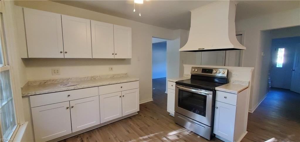1328 Fernside Ct - Photo 3 of 11