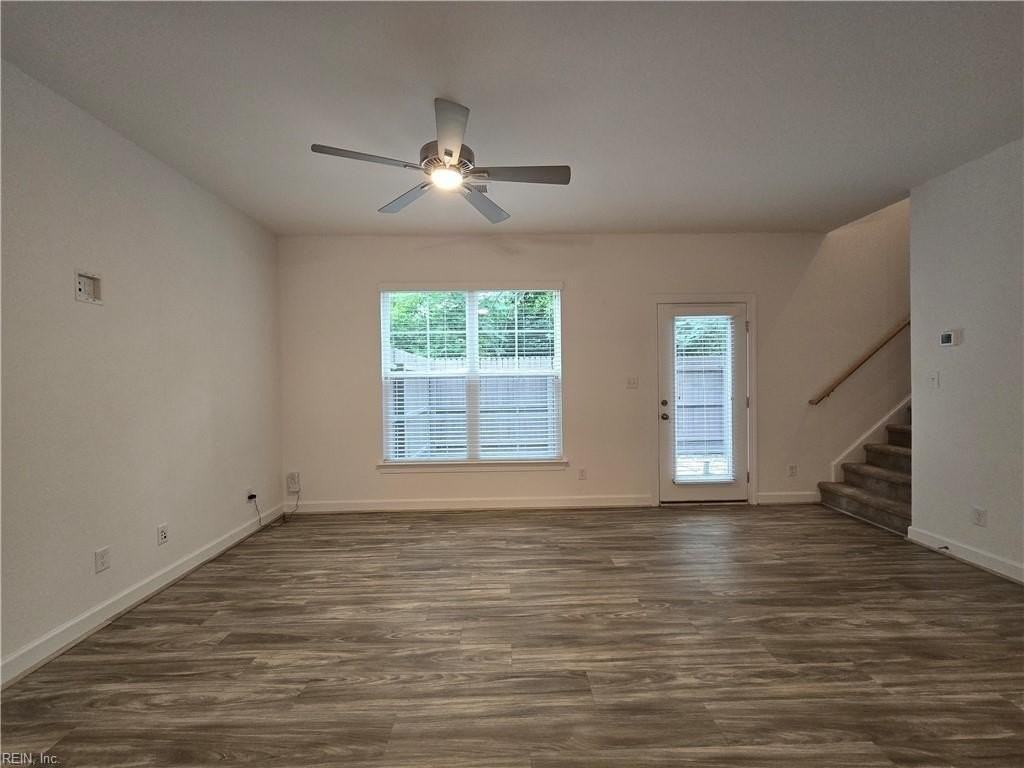 2502 Fieldsway Dr - Photo 3 of 23