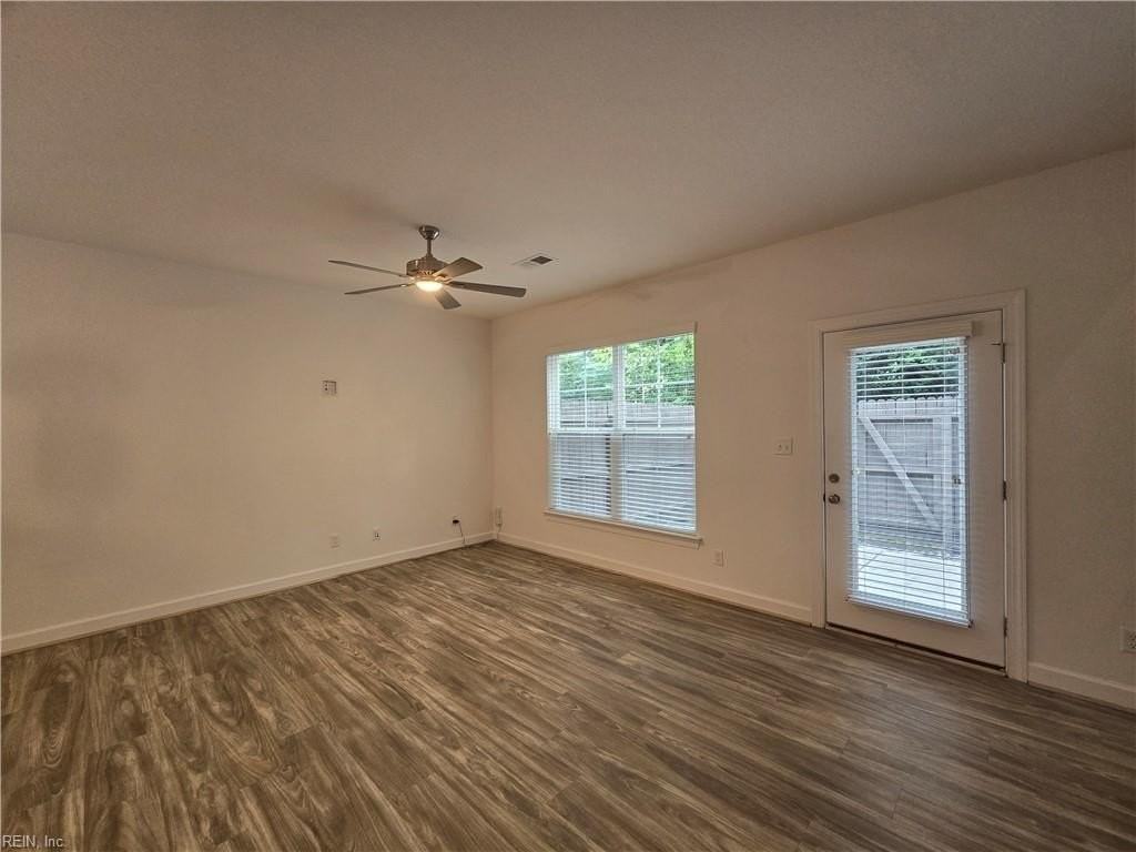 2502 Fieldsway Dr - Photo 5 of 23