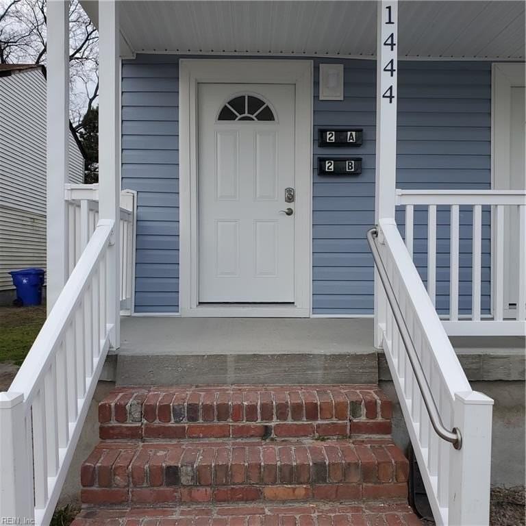 1444 W 41st St #2A - Photo 2 of 22