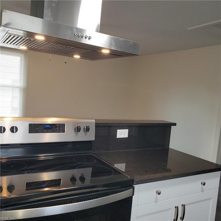1444 W 41st St #2A - Photo 4 of 22