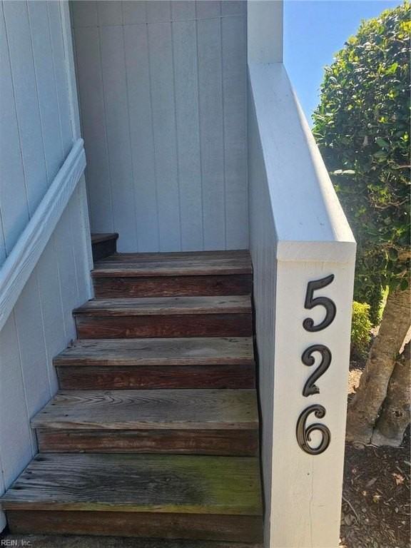526 Glenn Regis Way - Photo 2 of 15