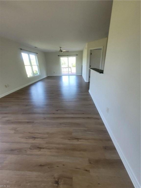 1564 Windsor Rd - Photo 4 of 17