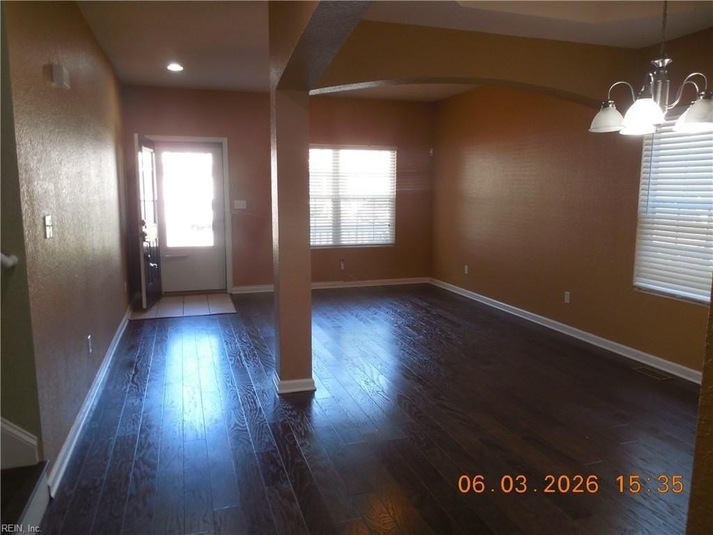 2537 Mckann Ave - Photo 4 of 22