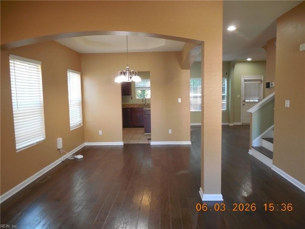 2537 Mckann Ave - Photo 5 of 22
