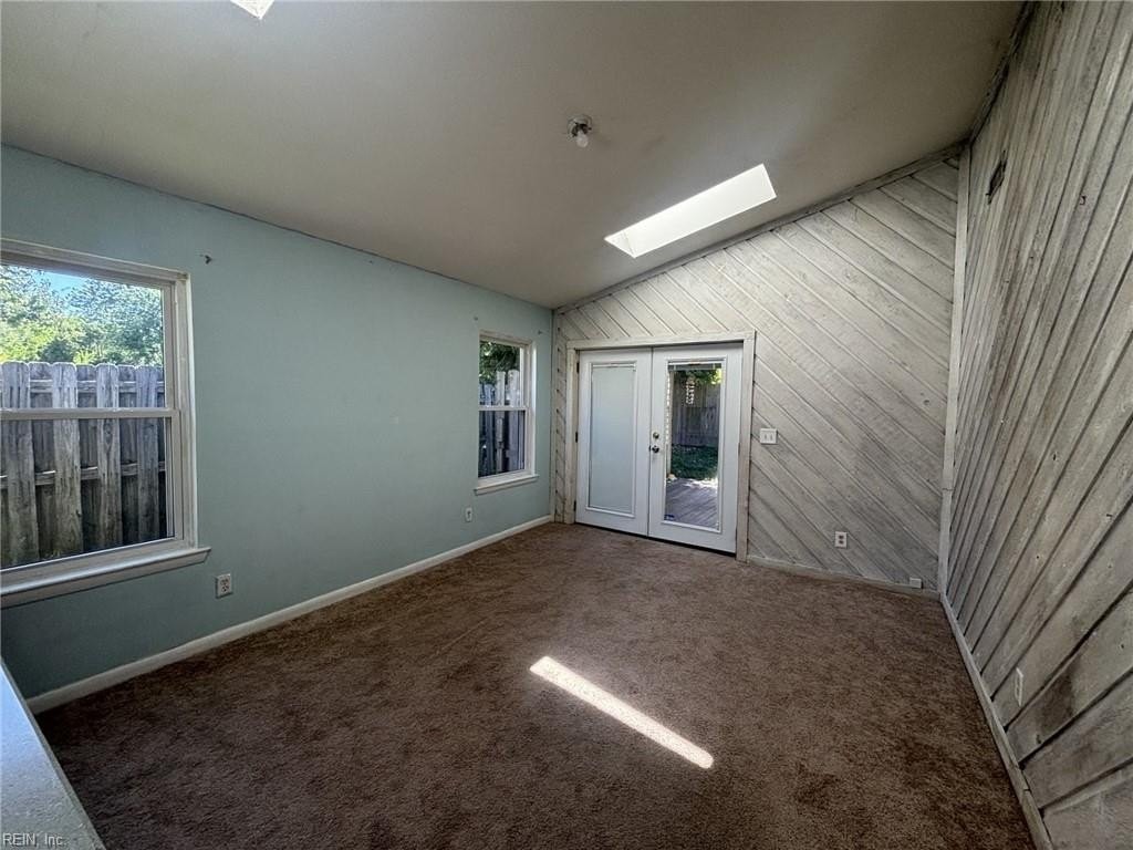 1728 Rueger St - Photo 6 of 9