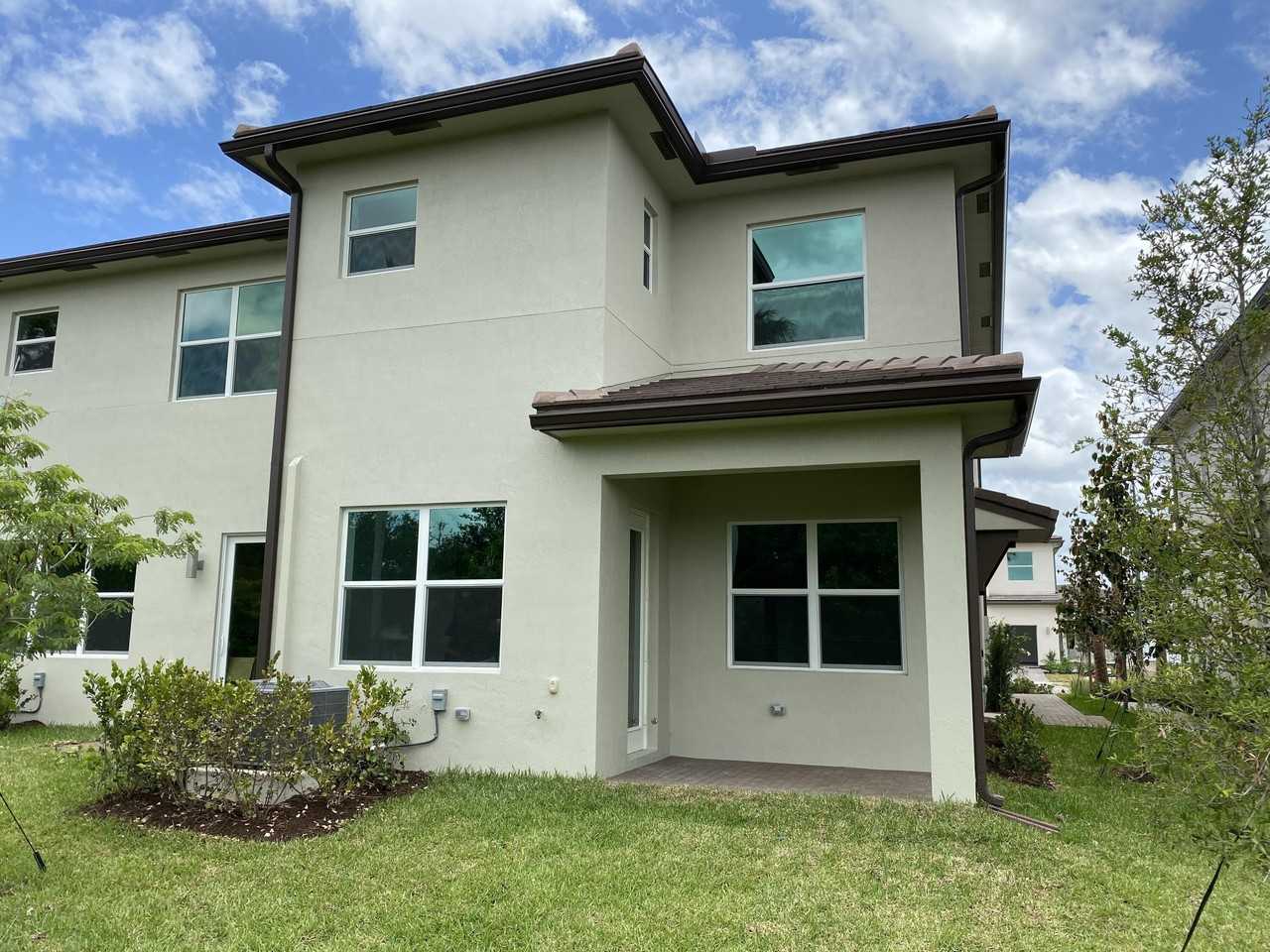 9001 Zevon Ct - Photo 2 of 19
