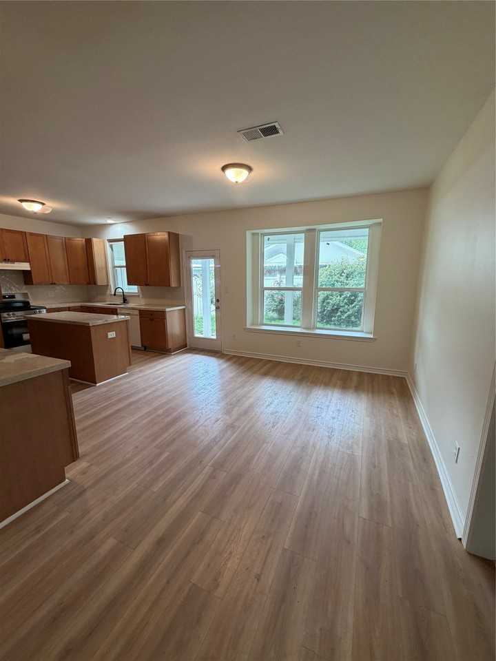 11 Lords Cir - Photo 5 of 26