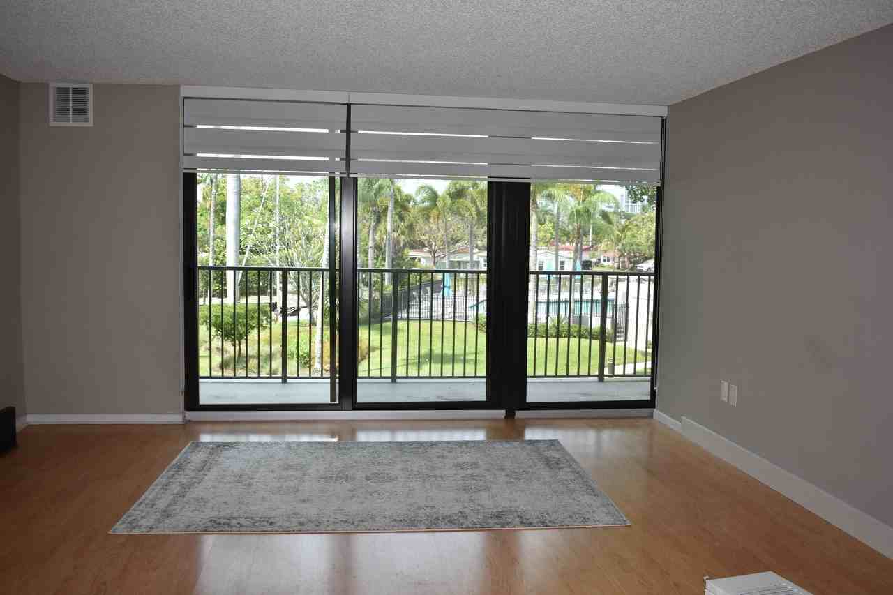 1201 River Reach Dr #207 - Photo 6 of 39