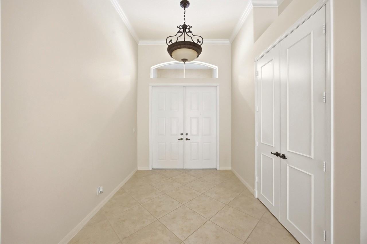 195 Sedona Way - Photo 5 of 50