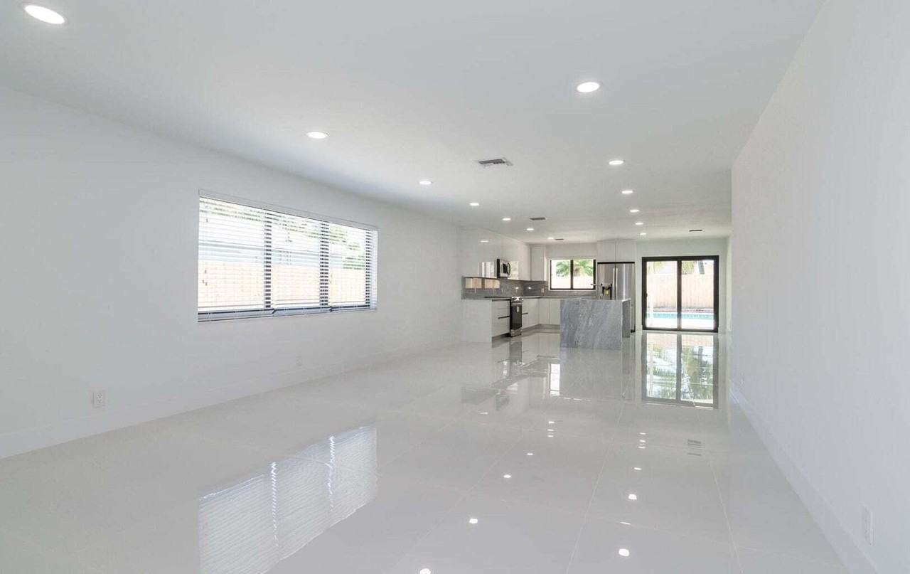 524 Nw 53rd St - Photo 7 of 36