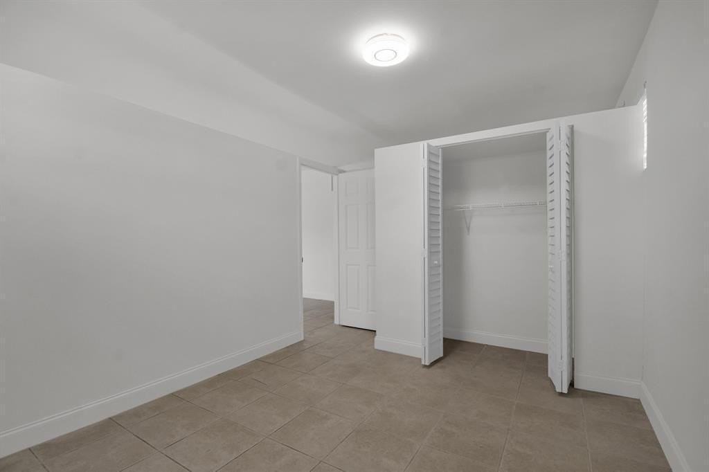 1116 S 17th Ave - Photo 6 of 12