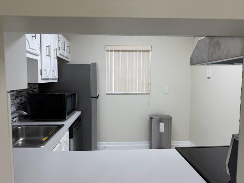 3000 Riverside Dr #201-1 - Photo 7 of 10