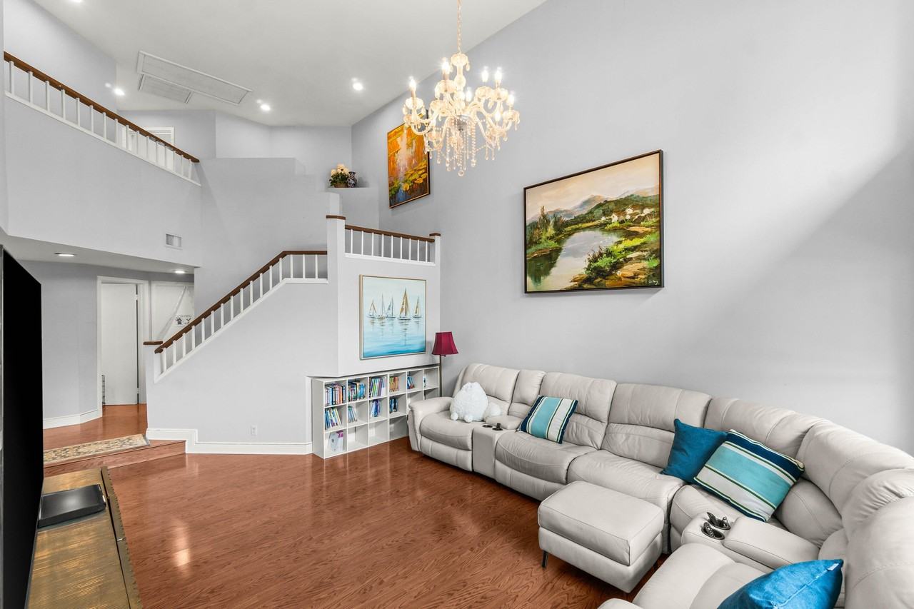 2011 Nw 53rd St - Photo 6 of 50