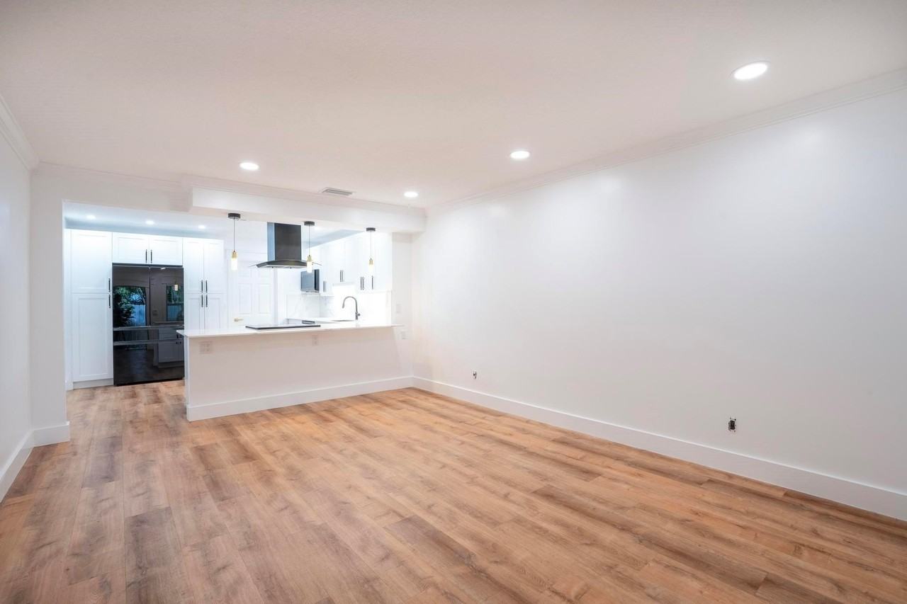 3468 Ne 17th Ave #2 - Photo 2 of 15