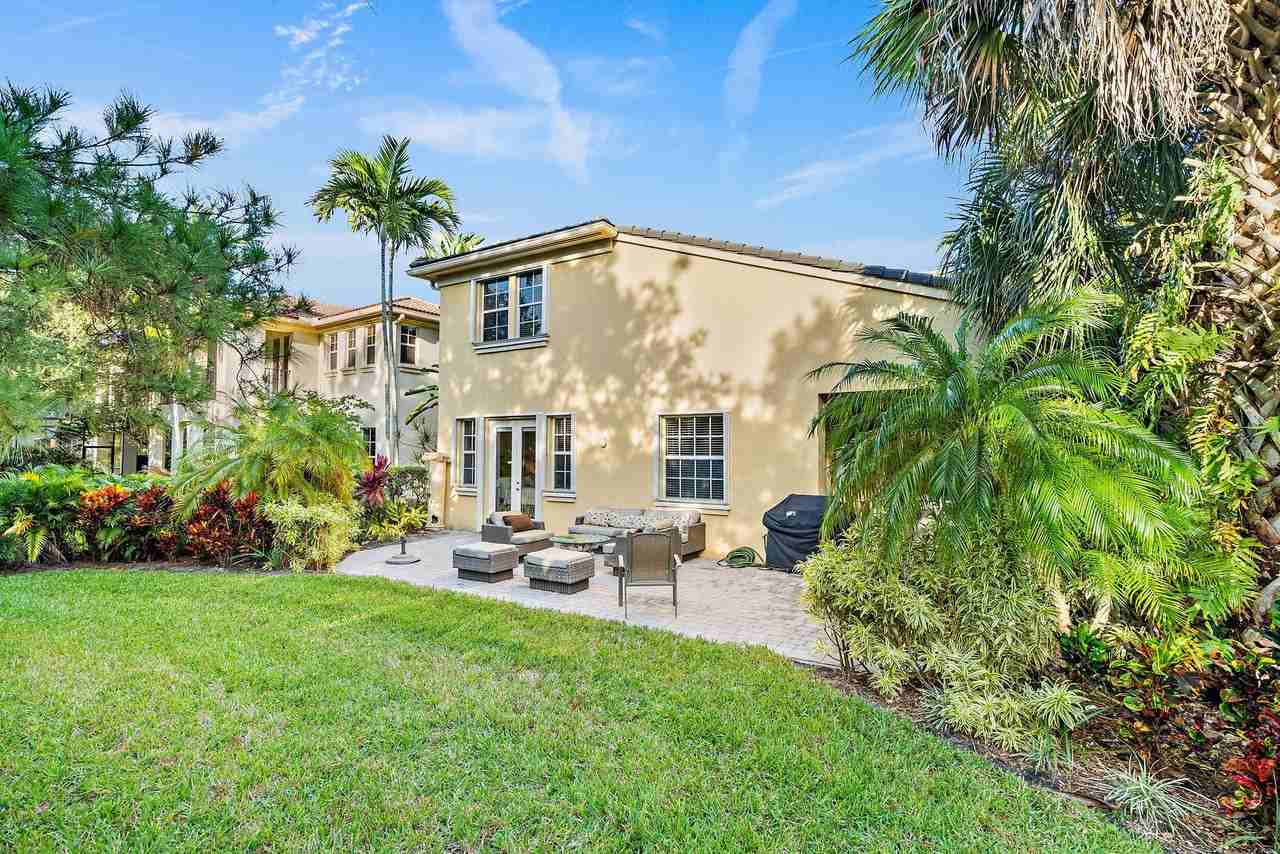 1043 Vintner Blvd - Photo 6 of 50
