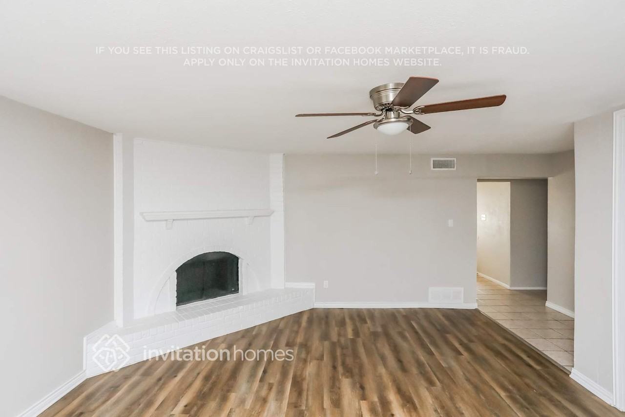 1613 Willowbrook St - Photo 2 of 16