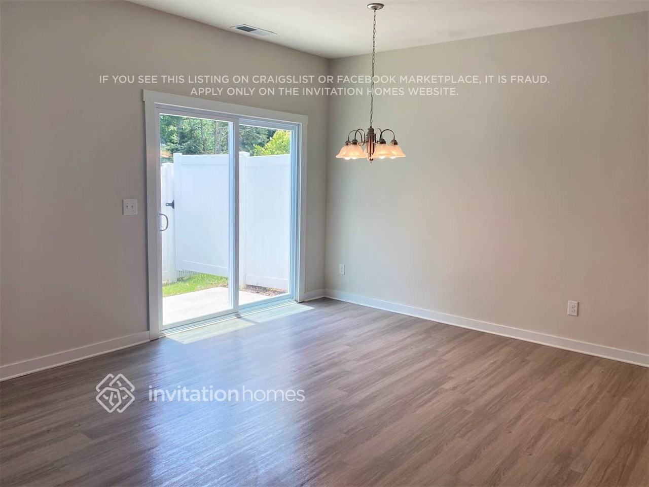 3015 Ayana Dr - Photo 5 of 17