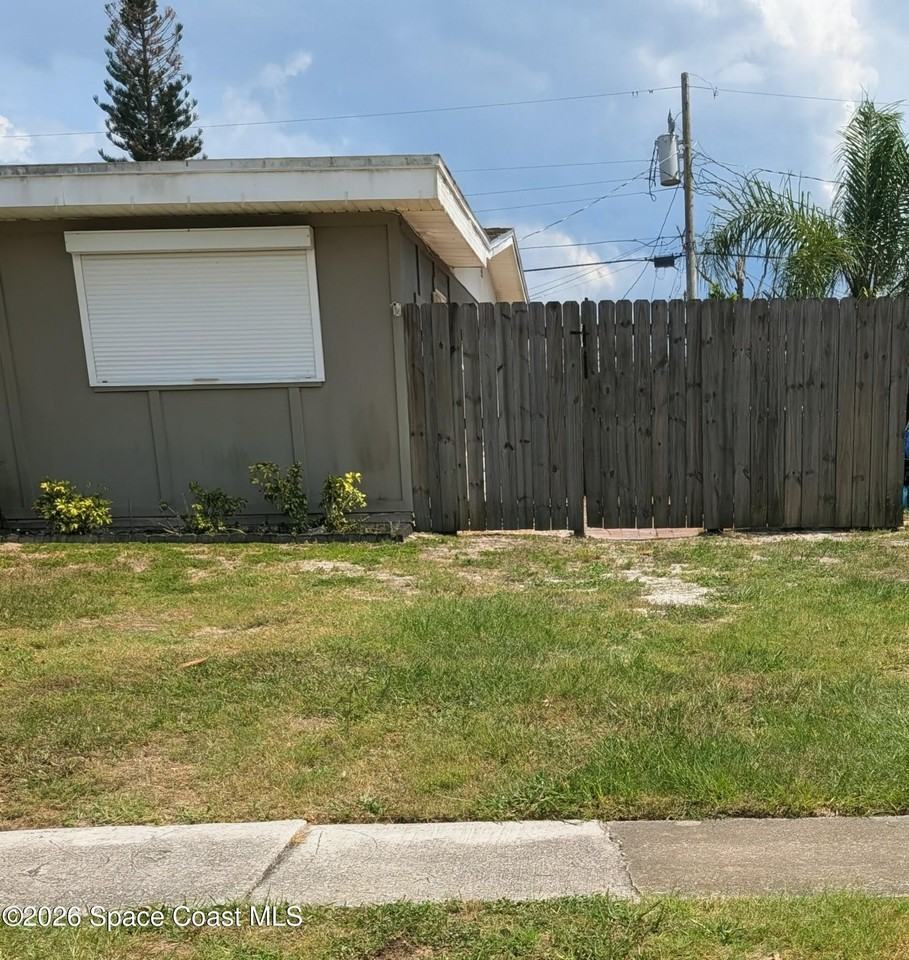 1921 1/2 Mckinley Ave - Photo 2 of 11