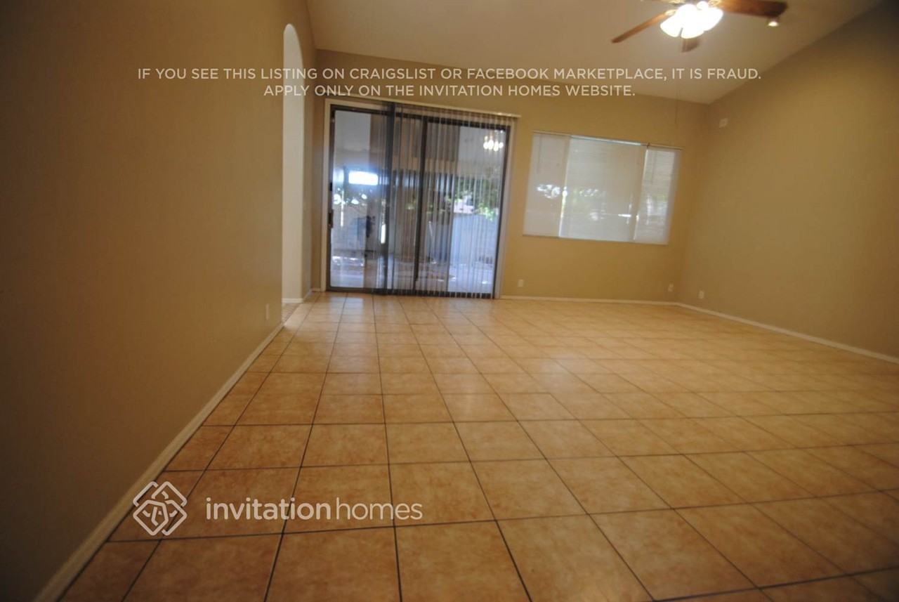 20014 N 41st Ln - Photo 3 of 10