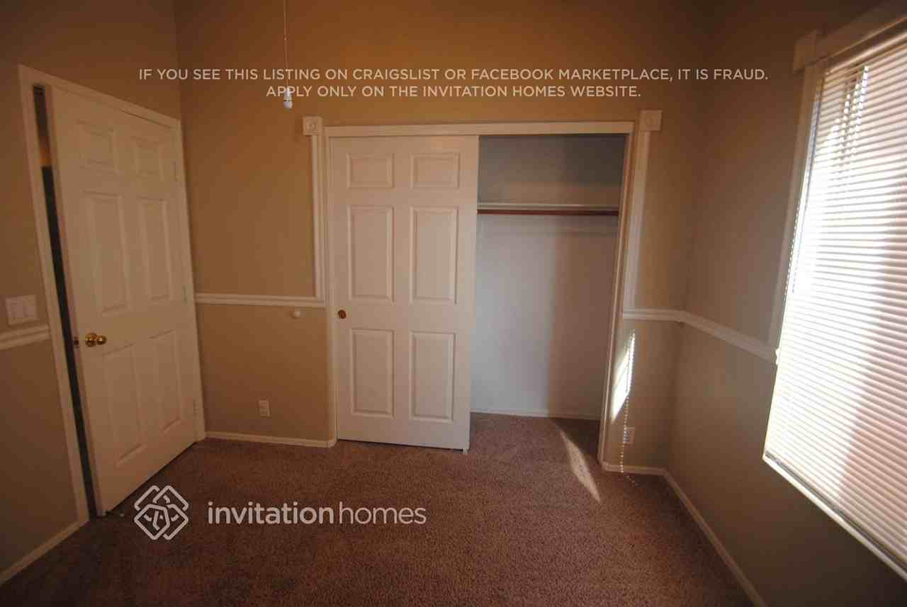 20014 N 41st Ln - Photo 7 of 10