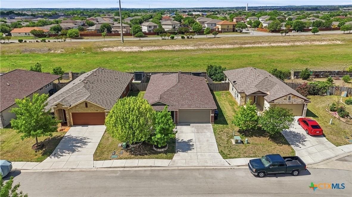 2238 Falcon Way - Photo 7 of 43