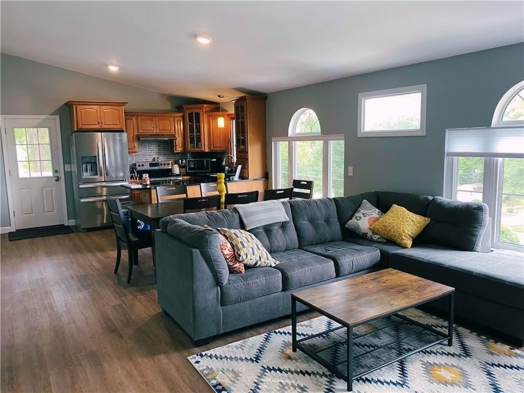 57 Saybrook Ave - Photo 6 of 16