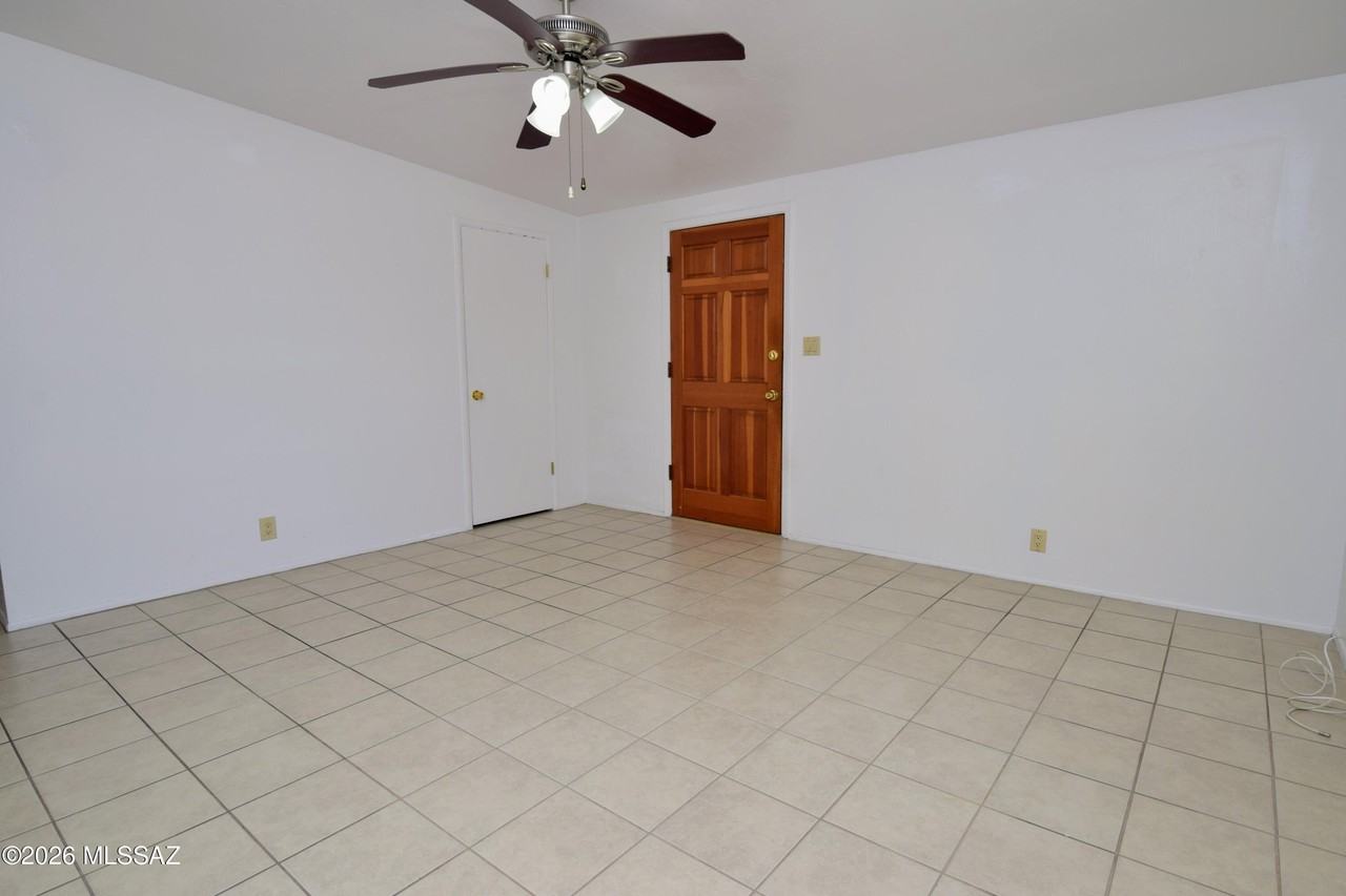 3156 N Vista Del Forte Dr - Photo 5 of 25