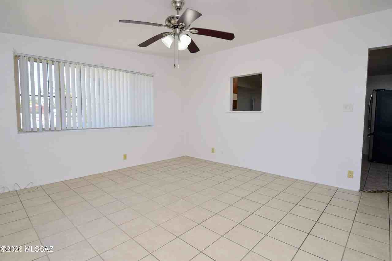 3156 N Vista Del Forte Dr - Photo 6 of 25