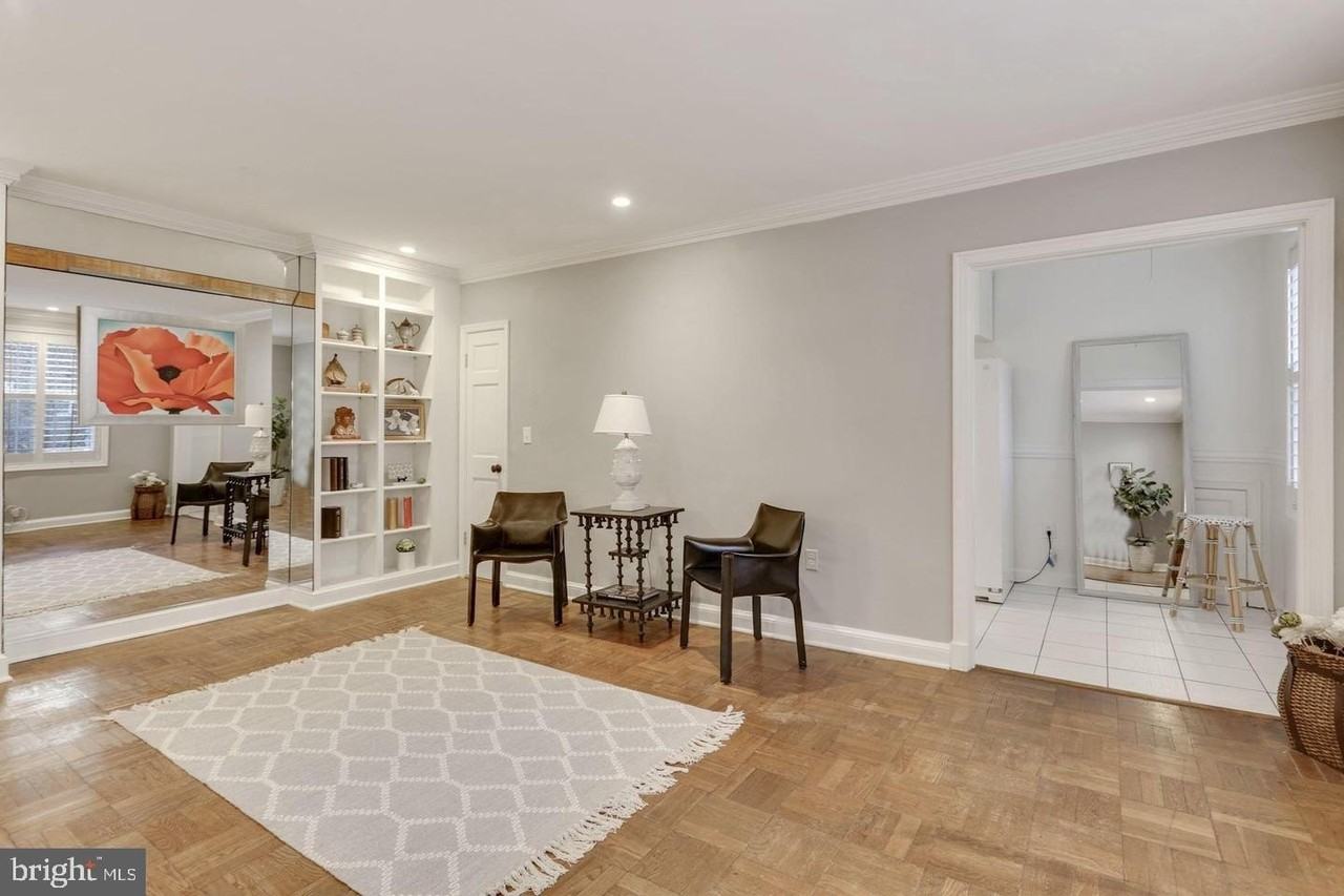 3051 Idaho Ave Nw #106 - Photo 5 of 19