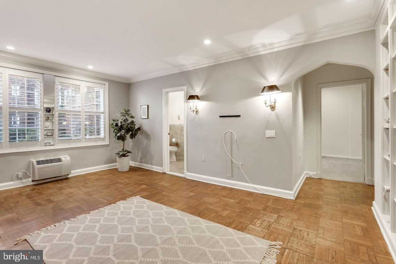 3051 Idaho Ave Nw #106 - Photo 6 of 19