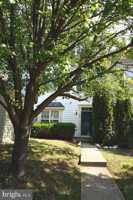 featured image of 832 Estuary Dr