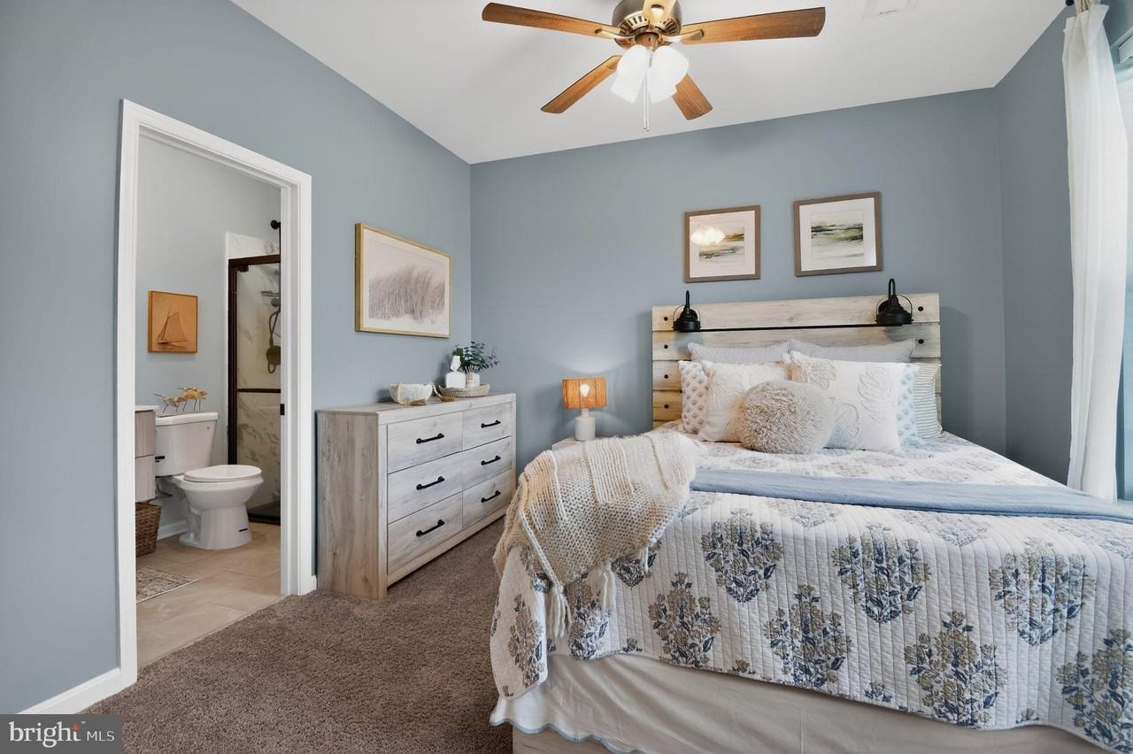 322 Bright Light Ct - Photo 5 of 36