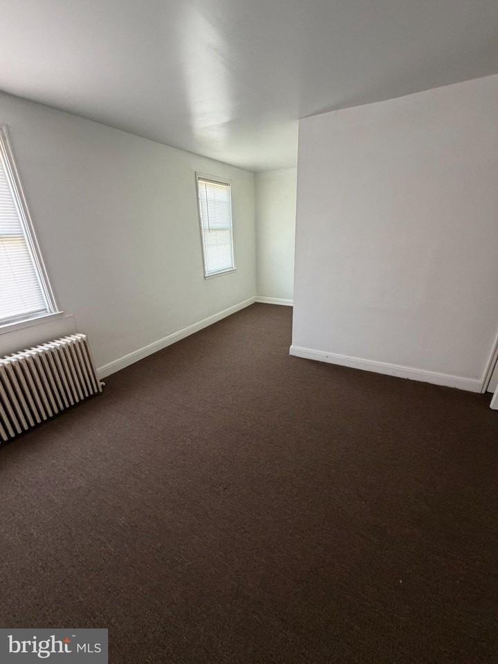 2936 Yorkway #2 - Photo 7 of 10