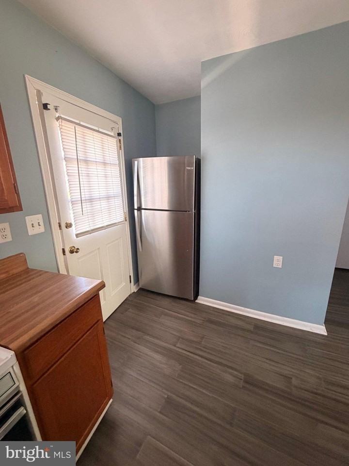 525 Bayside Dr #2ndFLREAR - Photo 4 of 11