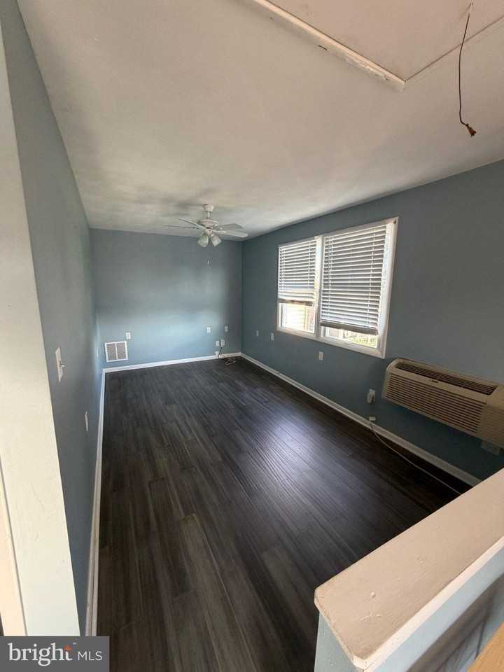 525 Bayside Dr #2ndFLREAR - Photo 5 of 11
