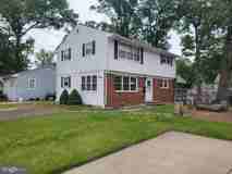 120 Schubert Ave - Photo 1 of 1