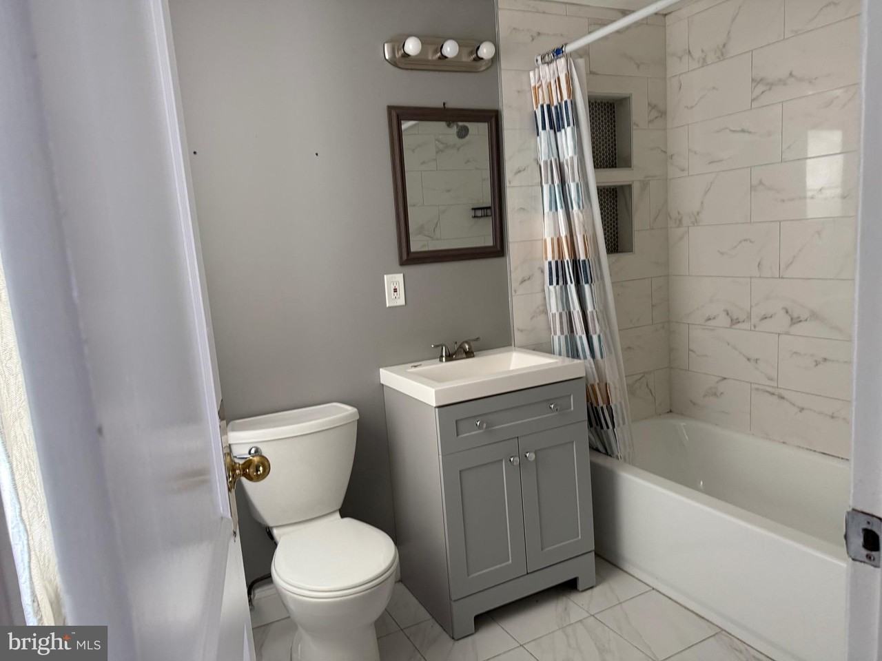 876 White Horse Ave #2ndFL - Photo 3 of 10