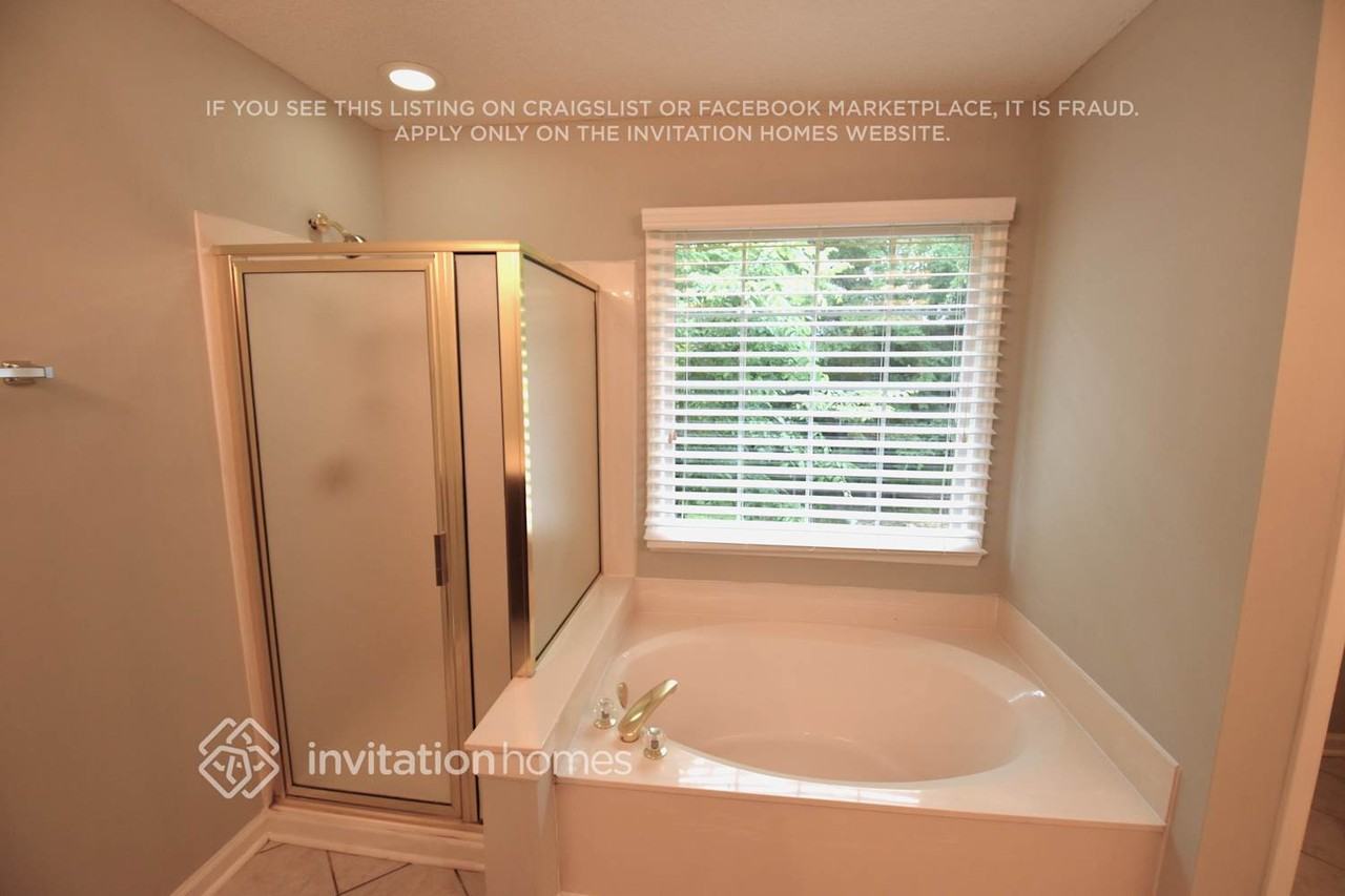 6437 Dawnmist Ln - Photo 3 of 7