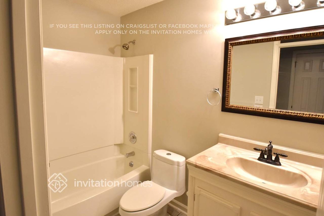 6437 Dawnmist Ln - Photo 4 of 7