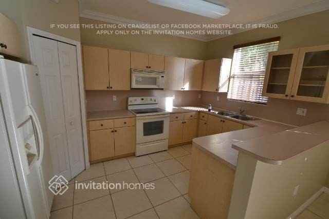 13758 Sw 116th Ln - Photo 3 of 9