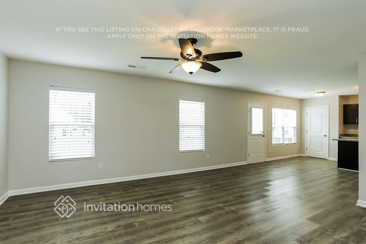 1601 Moineau Ln - Photo 3 of 23