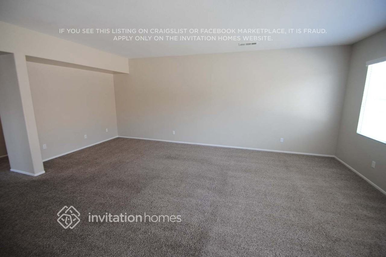 40503 Carly Ct - Photo 4 of 8