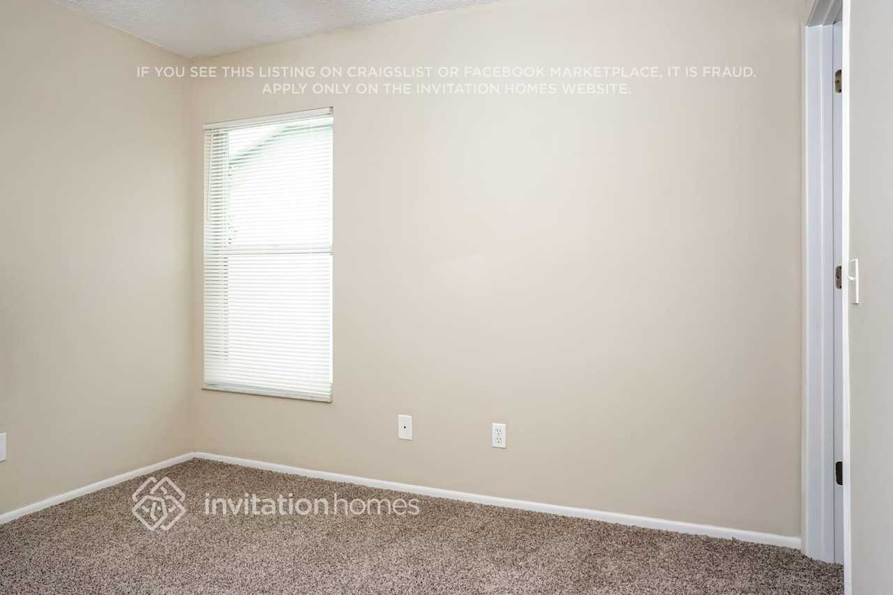 4841 14th Ave E - Photo 5 of 12