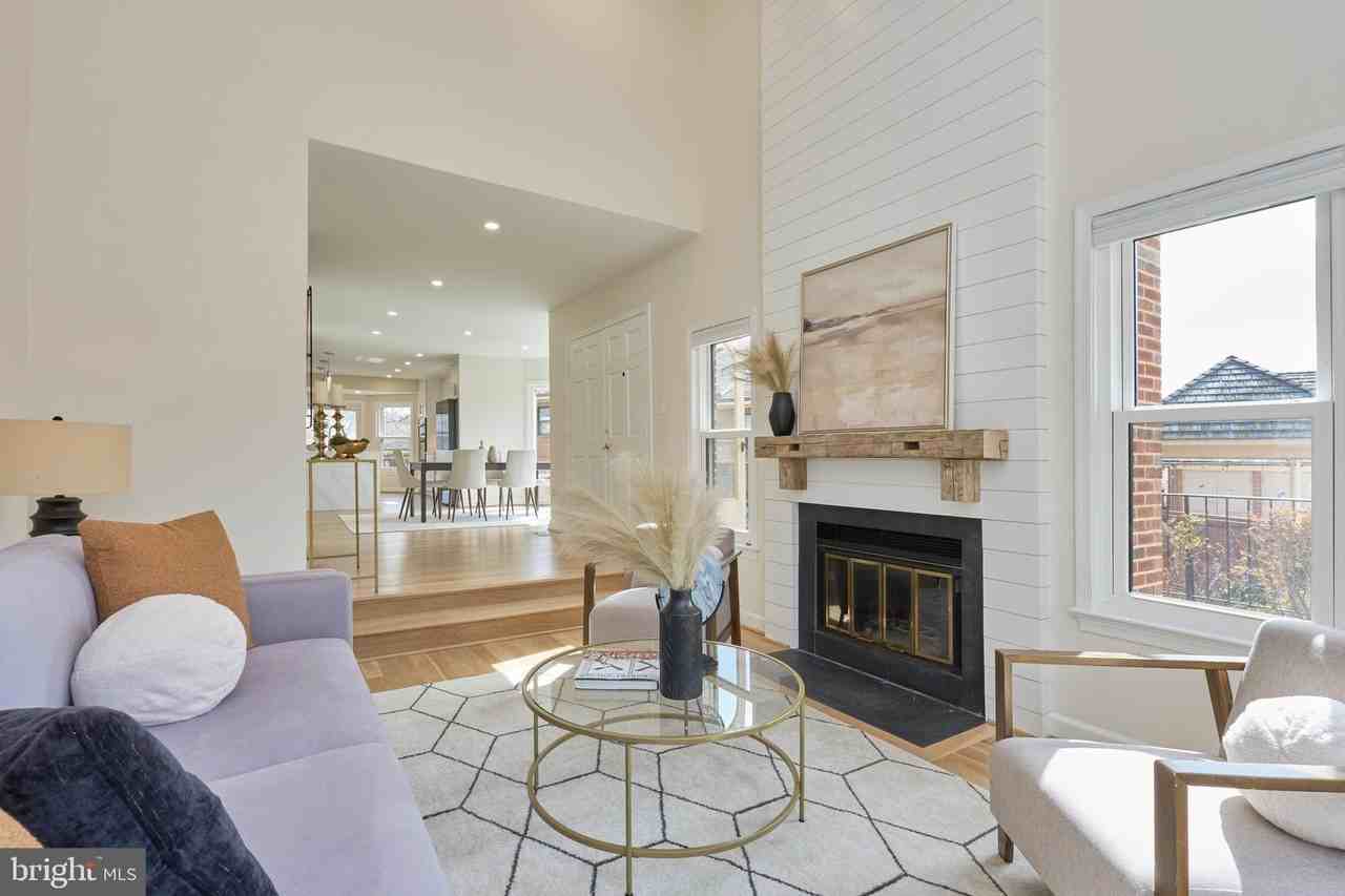 6615 Anthony Crest Sq - Photo 5 of 41